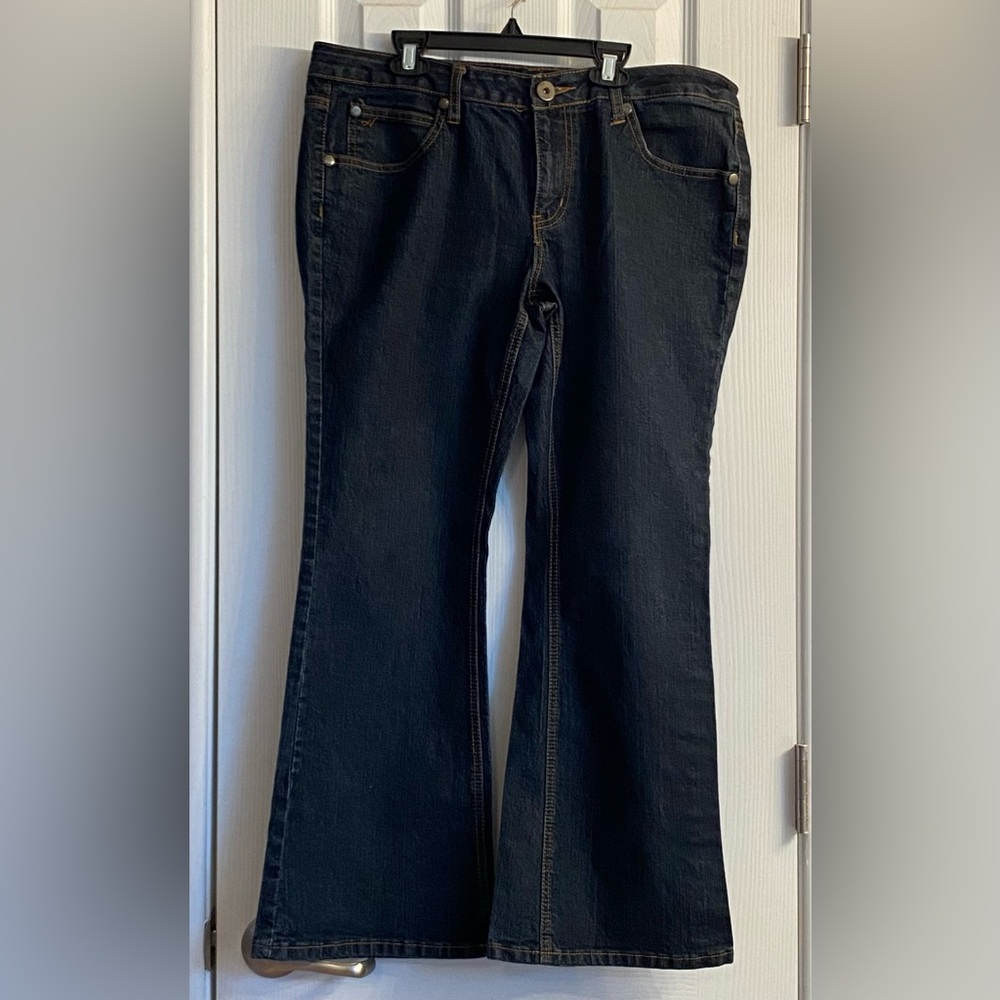 Arizona Jean Co. Bell Bottom Jeans ~ in a Size: 13 Short~Flare